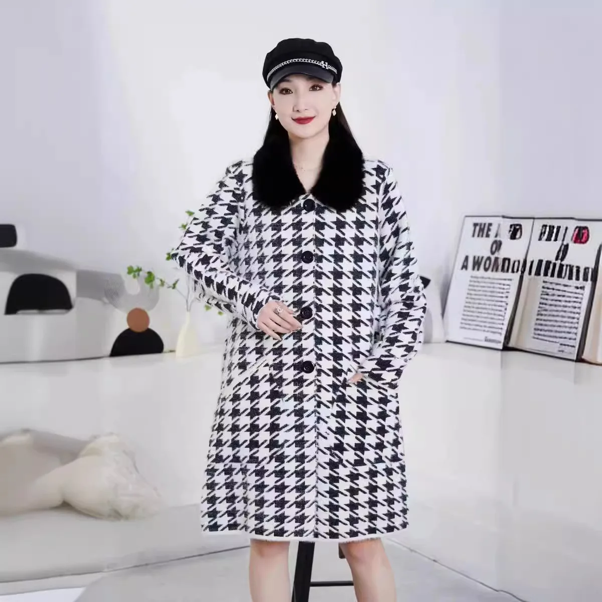 

2023 popular mother autumn and winter clothing foreign style mink velvet coat middle-aged and elderly women's clothing medium