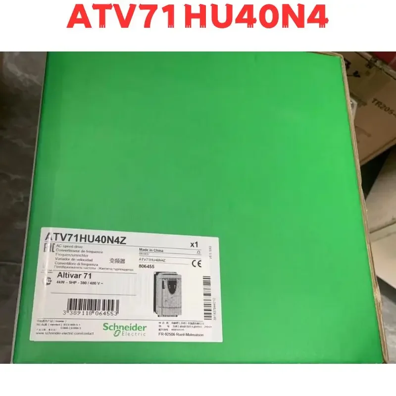 

Новый оригинальный инвертор ATV71HU40N4