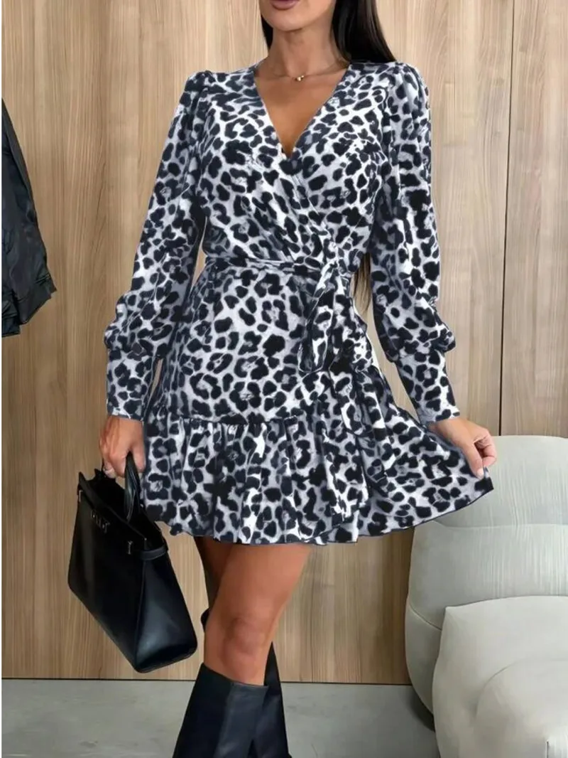 المرأة ليوبارد فساتين مُزينة بطباعة الخامس الرقبة الدانتيل يصل فقاعة فستان مثير بأكمام طويلة أنيقة يؤرخ الخريف فستان قصير فساتين MZ5C #2