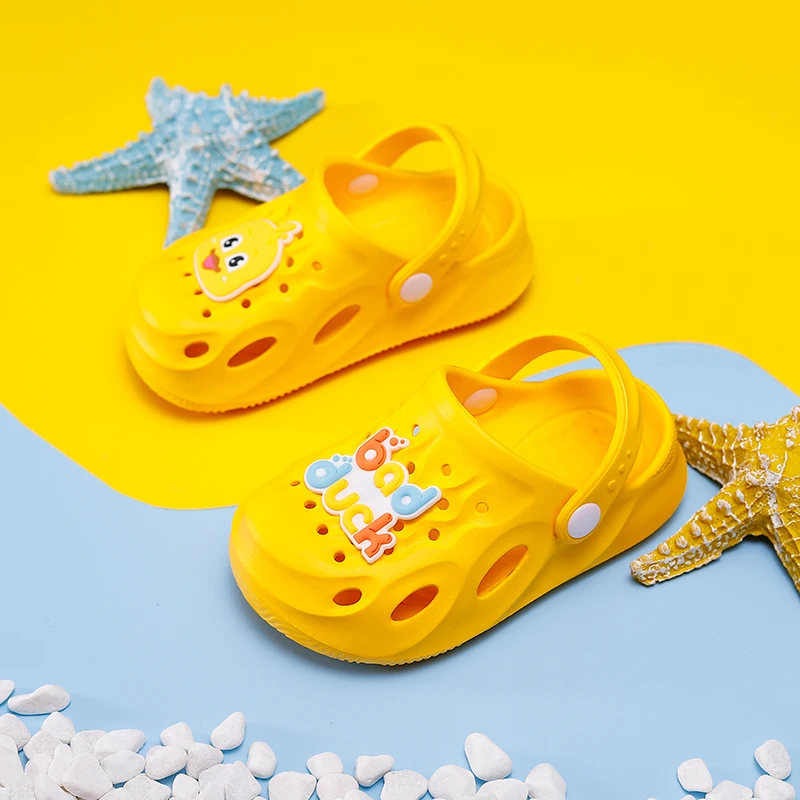 2024 Fashion Children Cartoon Slippers Boys Girls Soft Beach Cloud Platform Beach Shoes Kids Summer Mules Outdoor Cute Slippers