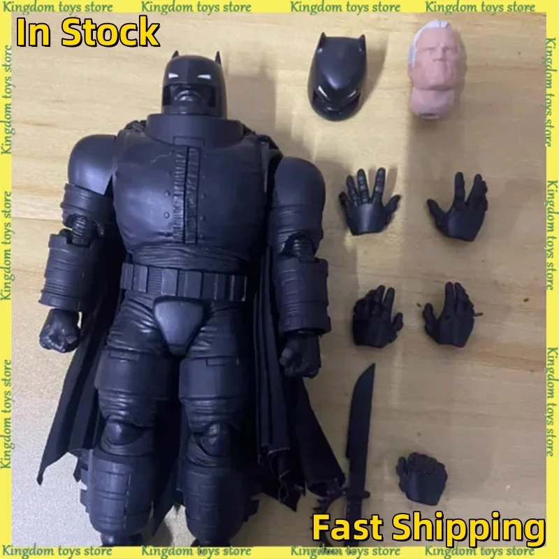 

В наличии оригинальные фигурки аниме Mafex NO.193, фигурка Бэтмена, тяжелая броня, издание комиксов, фигурка, украшение для стола, игрушки, подарок