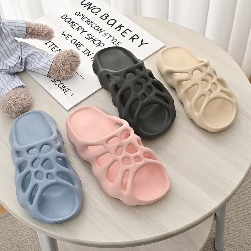 Cut-out Platform Slippers Women Men Fashion Beach Slides Soft EVA Lovers Indoor Batrhoom Slipper Ladies Home Floor Shoes SH478