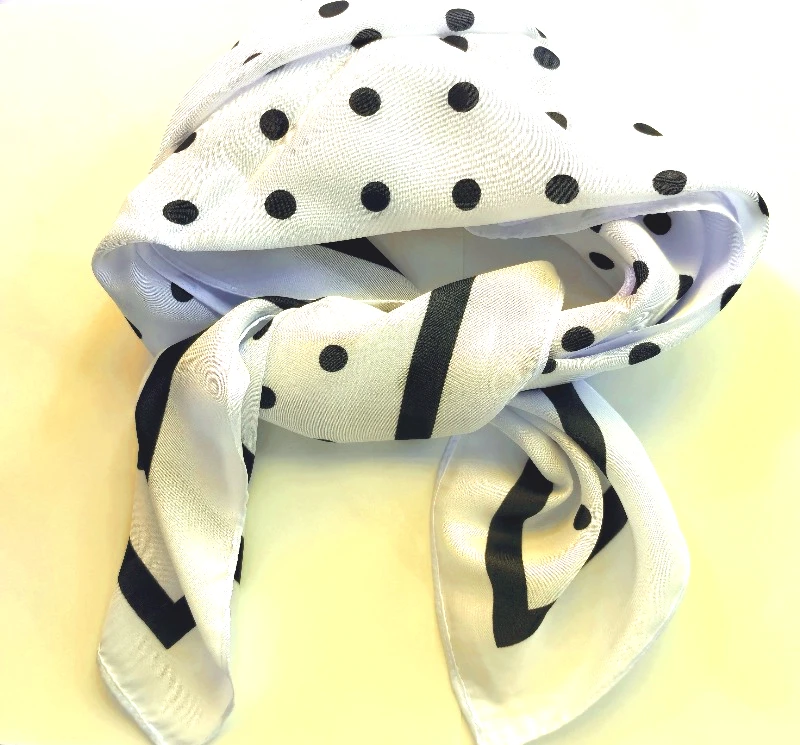 Women's versatile decorative scarf
