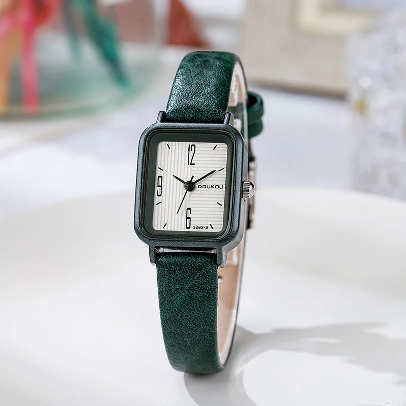 Новые модные женские часы для учеников средней школы, женские экзамены, цифровые наручные часы в студенческом стиле с поясом