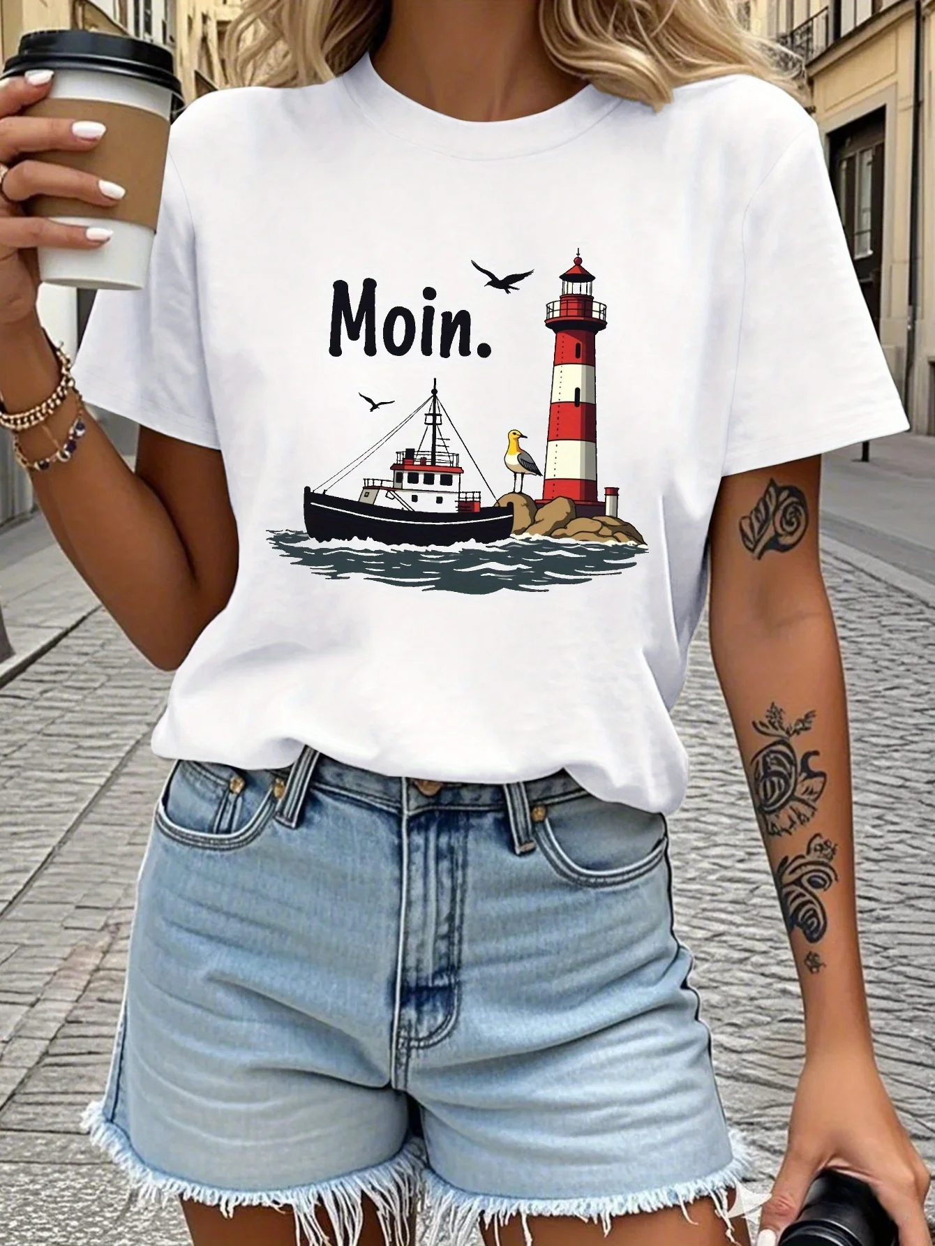 جرافيك منارة Moin Maritime للسيدات مع تصميم مخطط باللون الأحمر والأبيض، ملابس جمالية غير رسمية بأكمام قصيرة من Harajuku البحري