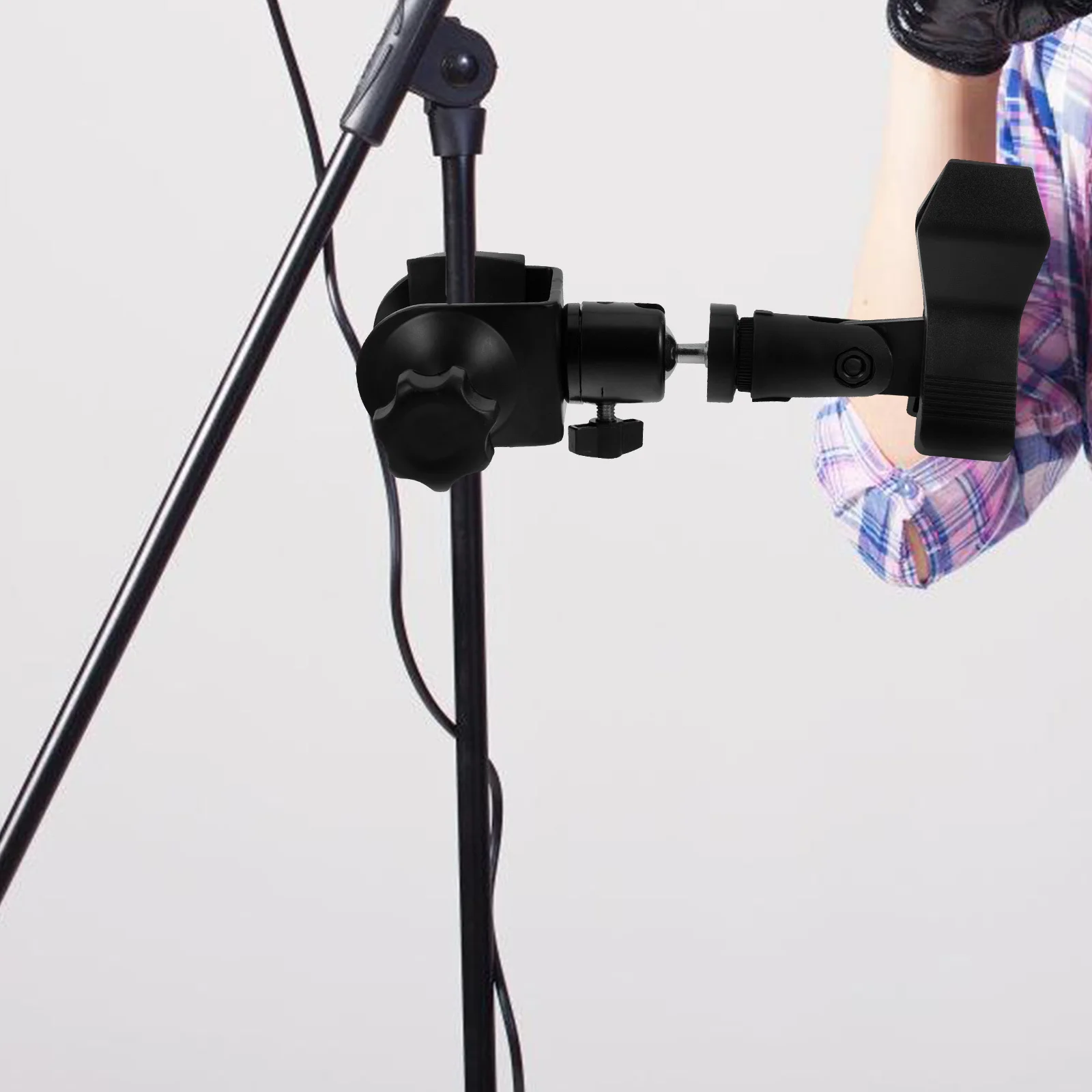 1Set Sax Microphone Mount Clamp Spring Mic Holder Durable Secure Grip for Microphone Stand Use Mic Holder Camera Monitor Mount