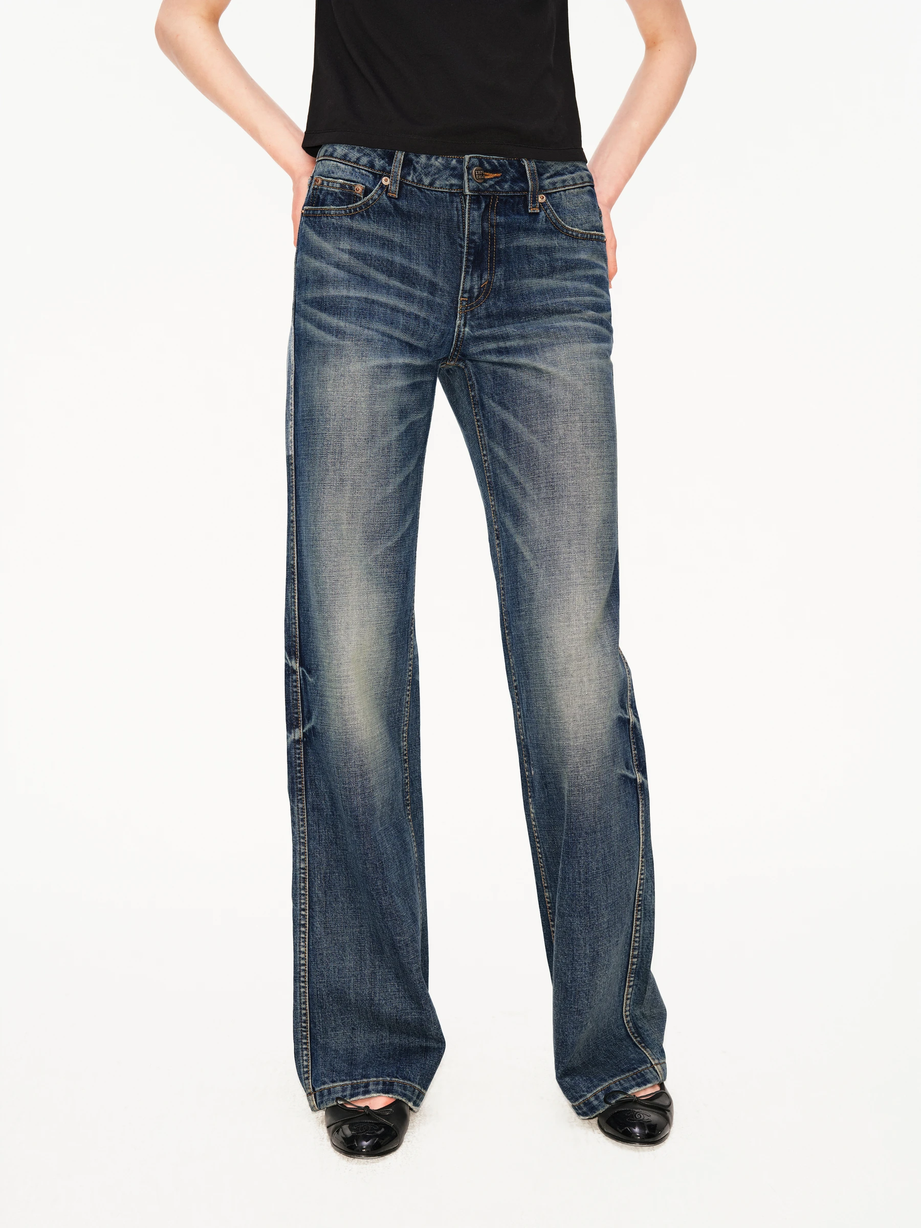 

Low Waist Denim Jeans Vintage Classic Faded Gun Flower Straight Leg Pants Ladies Fashion Summer Collection Puki