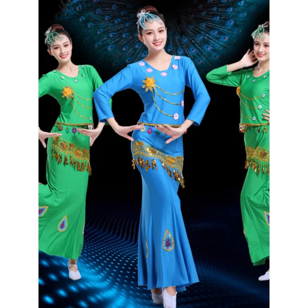 

Chinese folk dance Dai dance dress Adult costume slim-fit long-sleeved Peacock fishtail dress minority dance dress