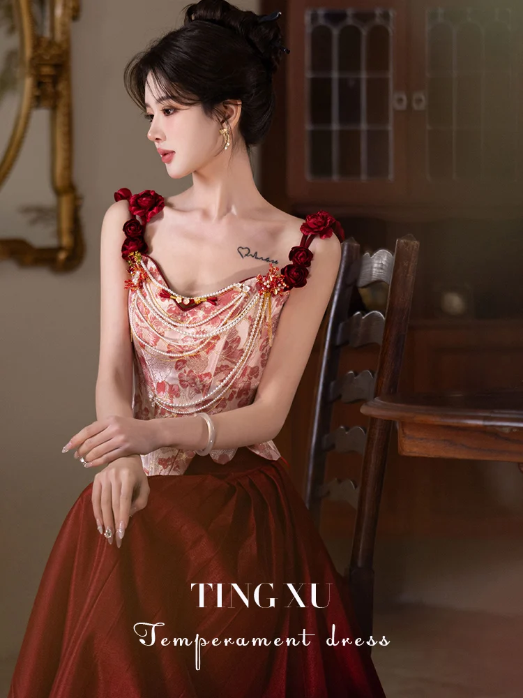 

Красное свадебное платье в новом китайском стиле для помолвки и возвращения домой, маленького размера, женское, модное, с цветочным узором, со средней талией, А-силуэт, юбка-платье