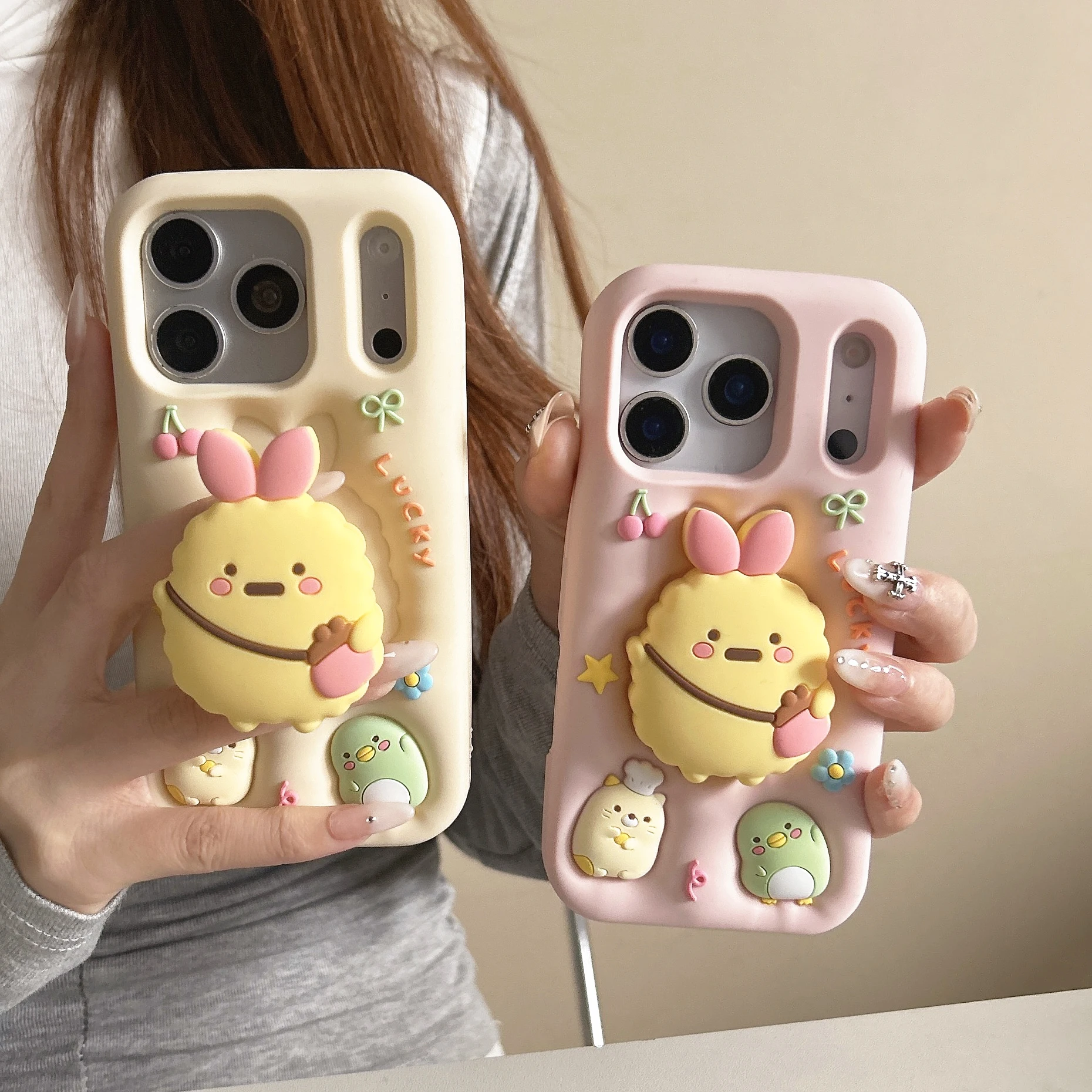 Niedliche 3D-Cartoon Sumikko Gurashi Küken-Hülle aus weichem Silikon mit Ständer für iPhone 17 16 15 14 13 12 Pro Max – Detail 8