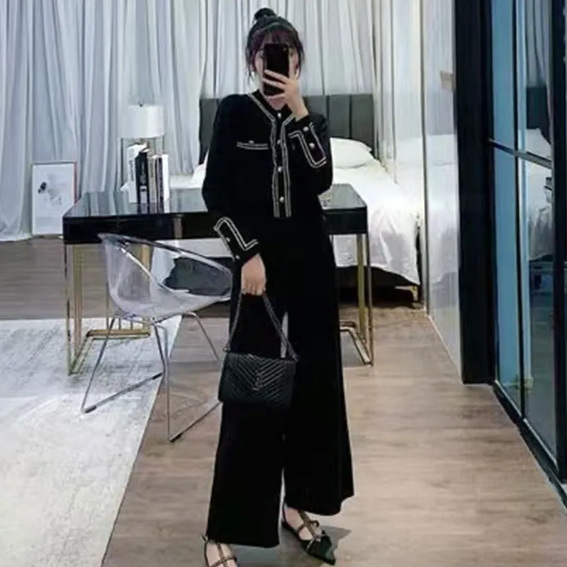 2025 Autumn and Winter Korean Fashion Style Knitted Cardigan Set, Women's Western-style Style, Slim and Fragrant Two-piece Set