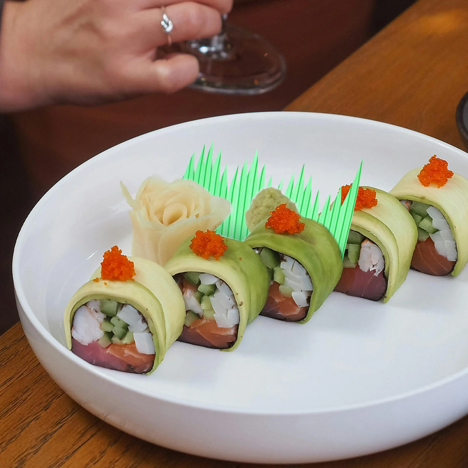 

2000Pcs Sushi Decorative Grass Realistic Design Sushi Plate Decoration Sashimi Grass Mat Artificial Plants & Flowers