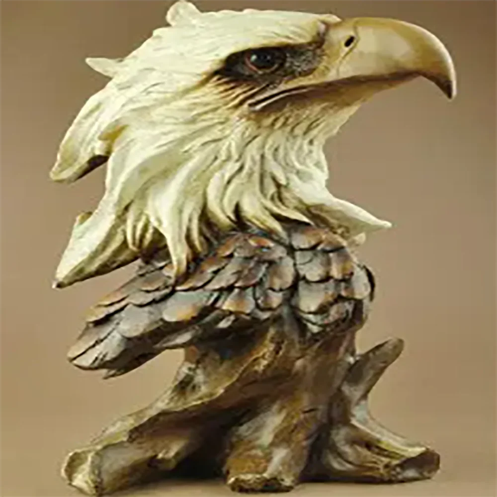 

A European resin home ornaments resin eagle head living room desk decoration crafts souvenir business gifts hotel decor artware