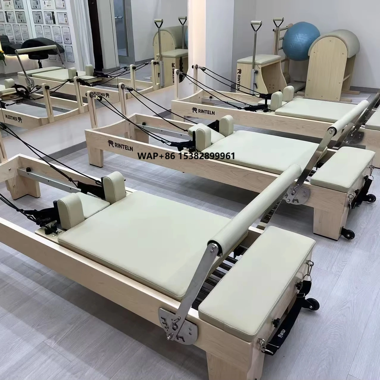 

High Quality Customized Maple Pilates Reformer Durable and Portable for Body Exercise for Overweight People Pilates Studios