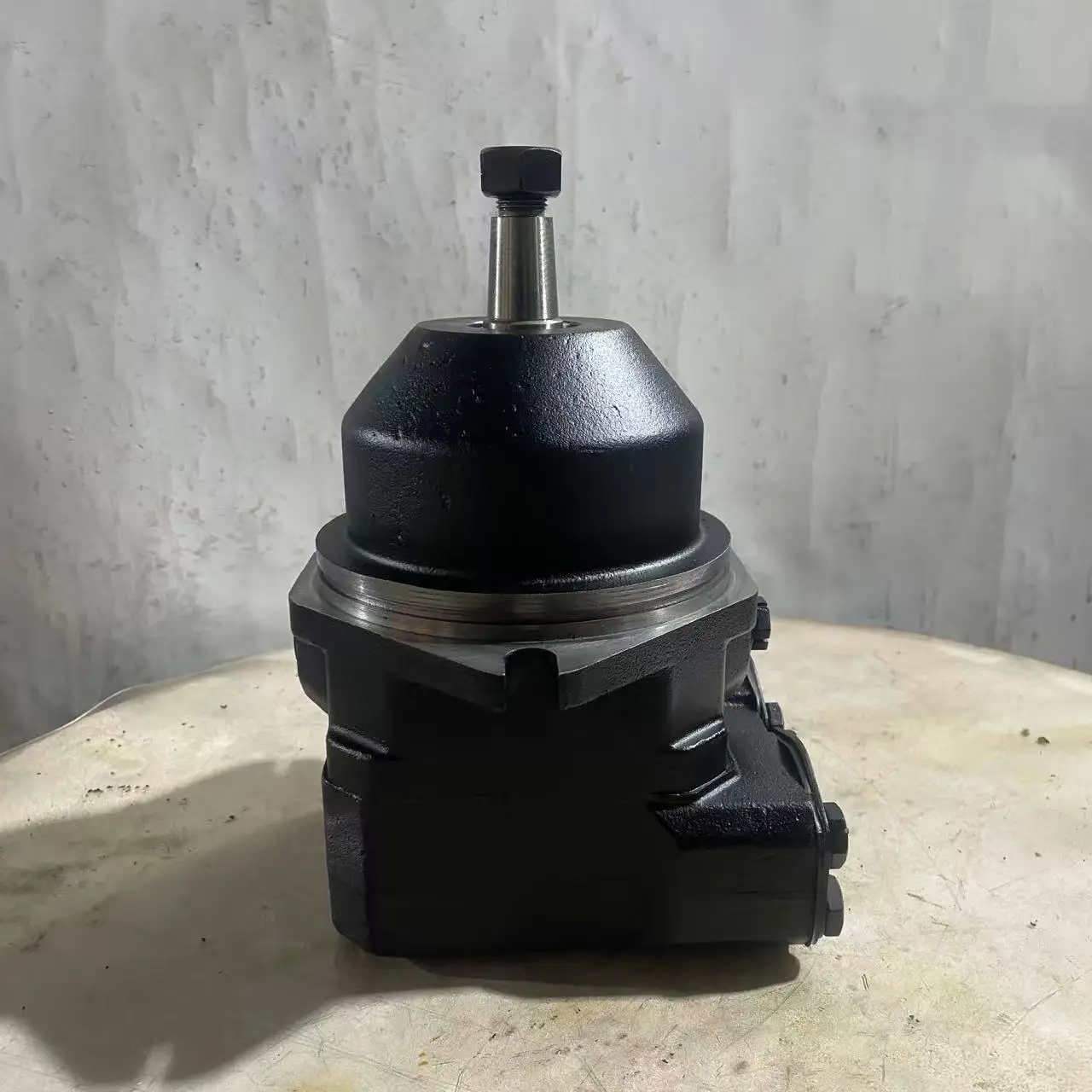 

A10FE A10FE14 A10FE16 A10FE18 A10FE23 A10FE28 A10FE37 A10FE45 A10FE58 A10FE63 Hydraulic Piston Motor A10FE28/52W-VCF95N000