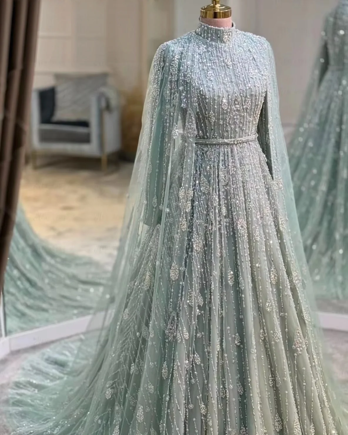 Luxury Middle Eastern Evening Dresses Long Sleeves Beaded Muslim Saudi Arabia Dubai Robe De Soiree Prom Dress Gown Customized