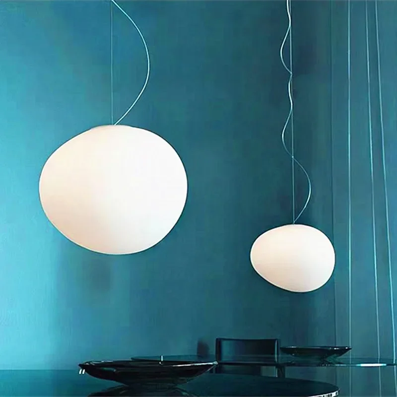 Candelabro individual blanco minimalista con forma de adoquines sobre la mesa de comedor, escalera de estudio para dormitorio, cuerpo luminoso decorativo