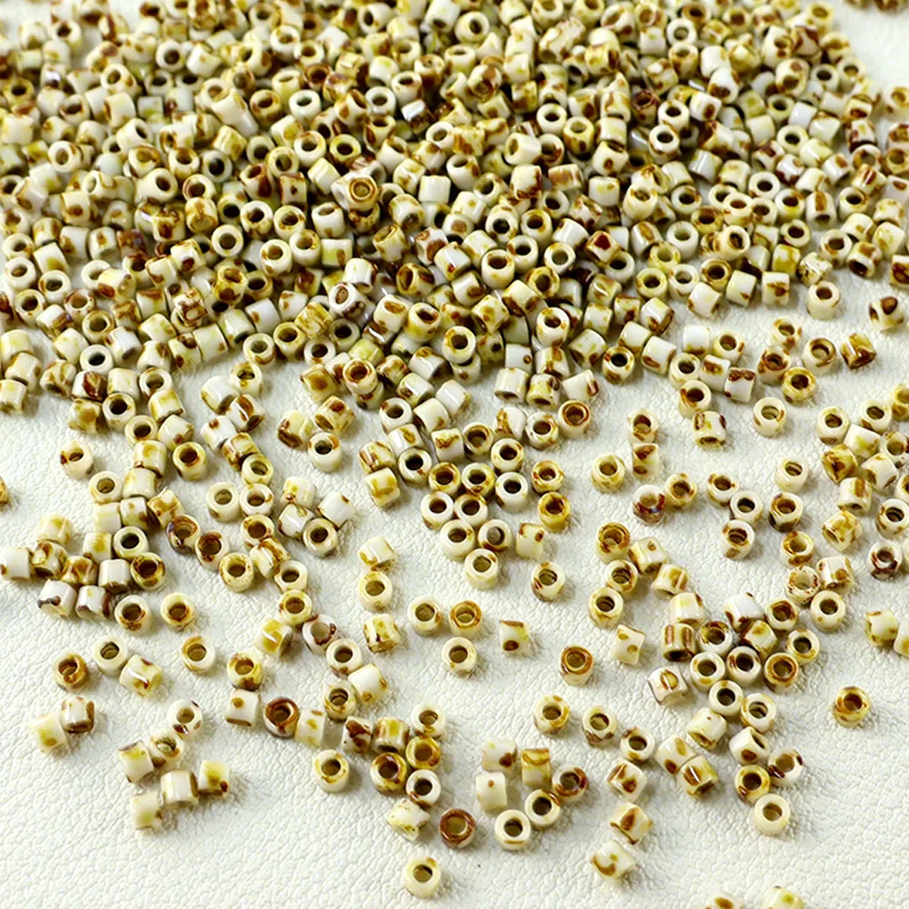 2,2mm 10/0 Japanische Miyuki Delica Perlen 10g/Röhrchen Multi-Serie zur Auswahl, Glasperlen für Schmuckherstellung und DIY-Halsketten – Detail 6