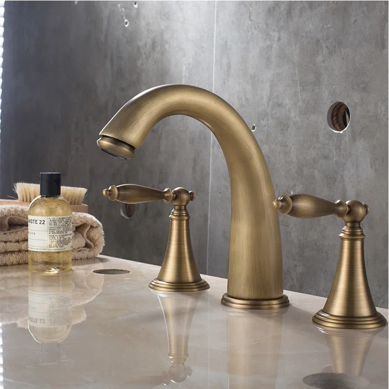 Kitchen Three-Way Faucet Copper Material Seated Seat Diameter 55mm Spiral Faucet Separation Bathroom Faucet Drawing Process