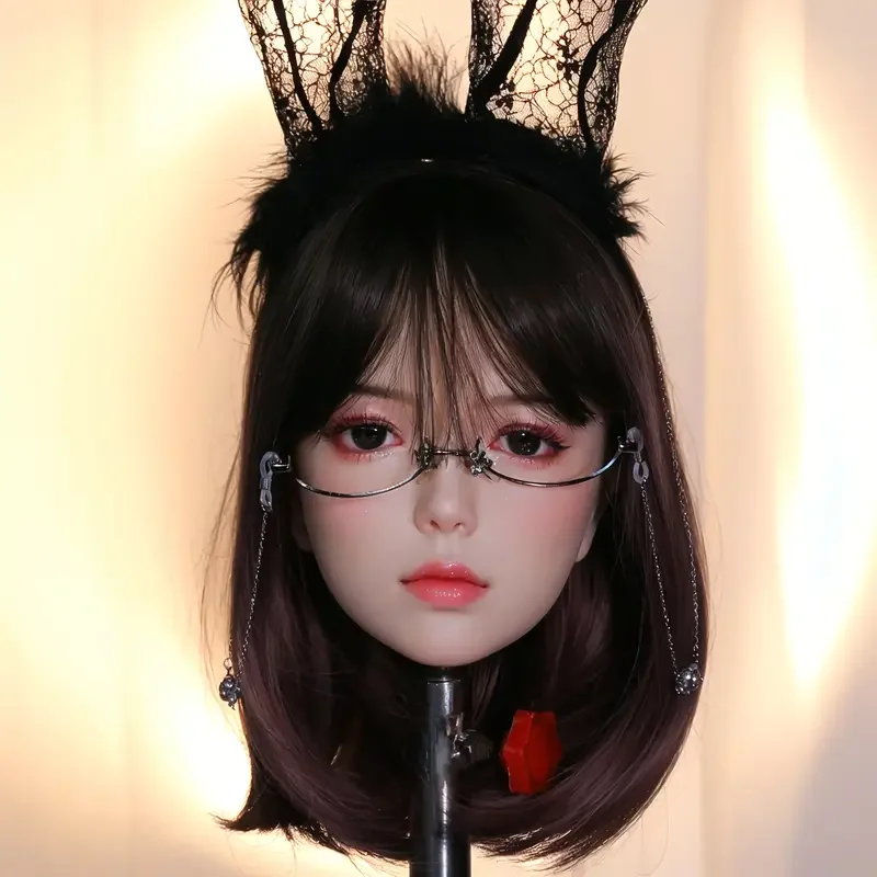 

Sexy female head model, TPE material, can be sold separately as a wig,soft texture,can be customized by yourself, adult male toy