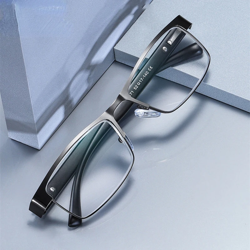 Fashion Reading Glasses Color Changing Metal Frame for Men Chameleon Eyeglasses with Presbyopia +1.0 To + 4.0 Men Glasses