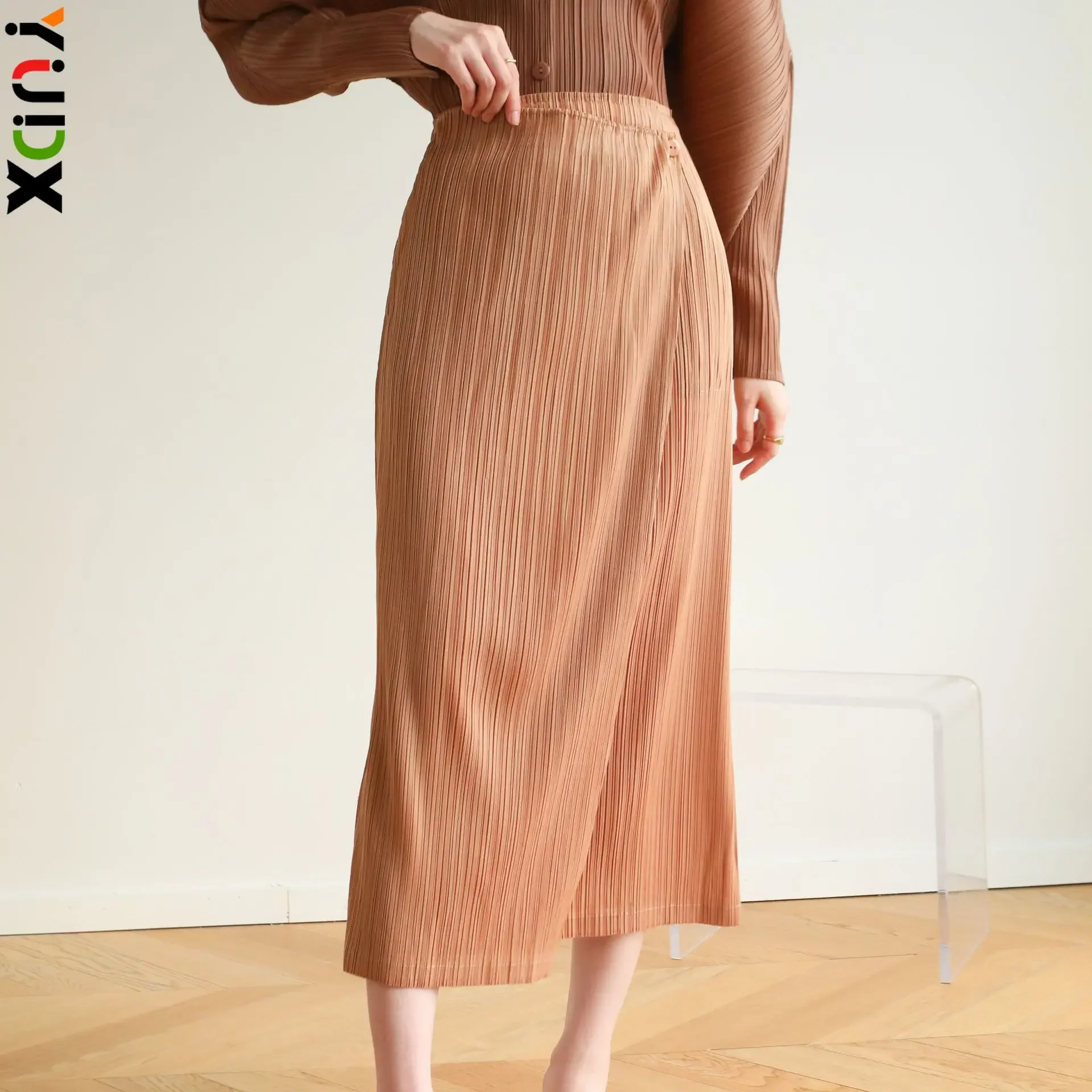 

Miyake Pleated Temperament Commuter Comfortable Fashion Solid Color Casual Versatile Straight Half-skirt 2024 Early Spring New