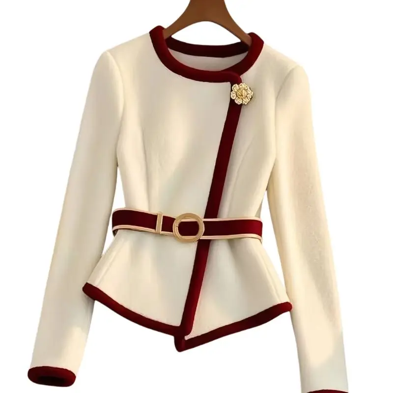 คุณภาพสูงแฟชั่นการออกแบบเสื้อแจ็คเก็ตผู้หญิงฤดูใบไม้ร่วงฤดูหนาวหนาแขนยาว Contrast สีไม่สม่ําเสมอ Elegant Coat Top กับเข็มขัด