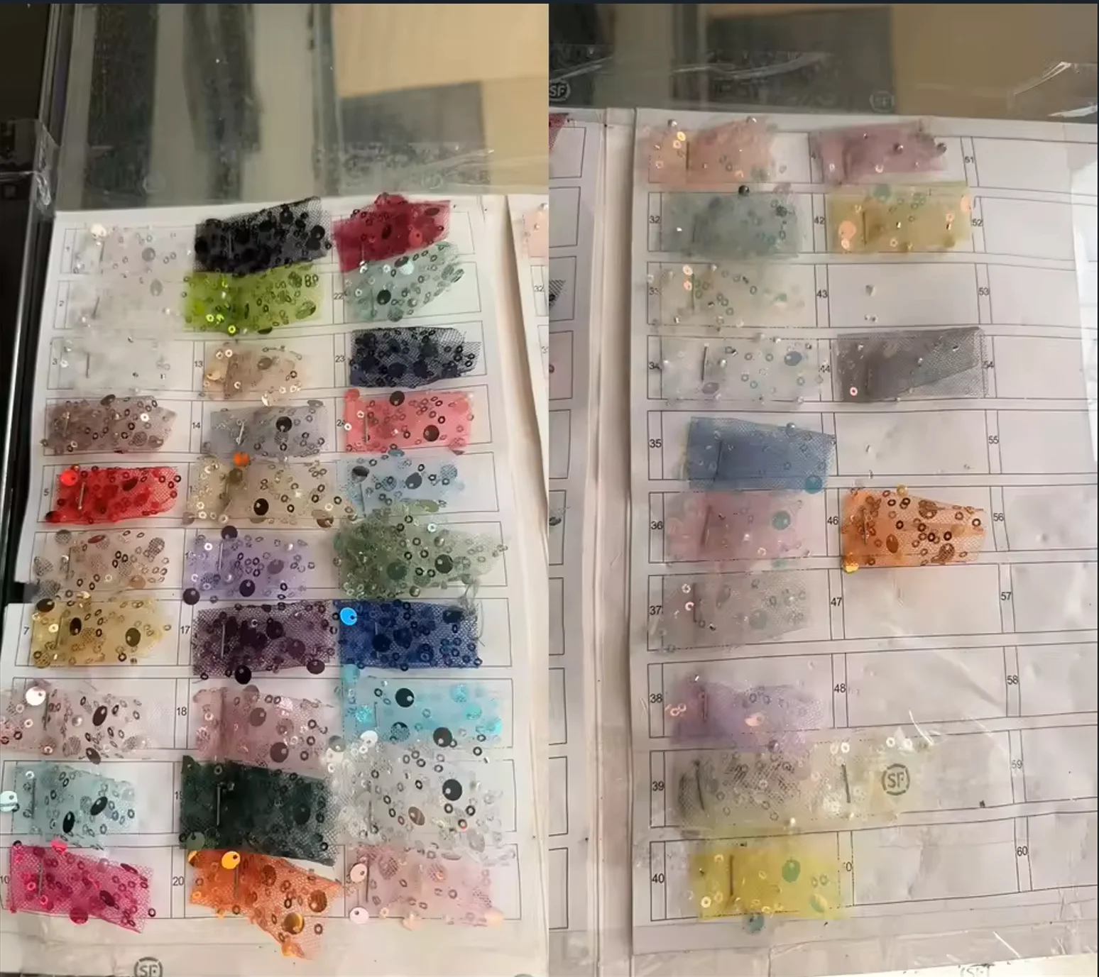 カスタマイズされたパープルスパンコールスパゲッティストラッププロムドレス特別な機会のためのドレスフロアレングスイブニングドレス