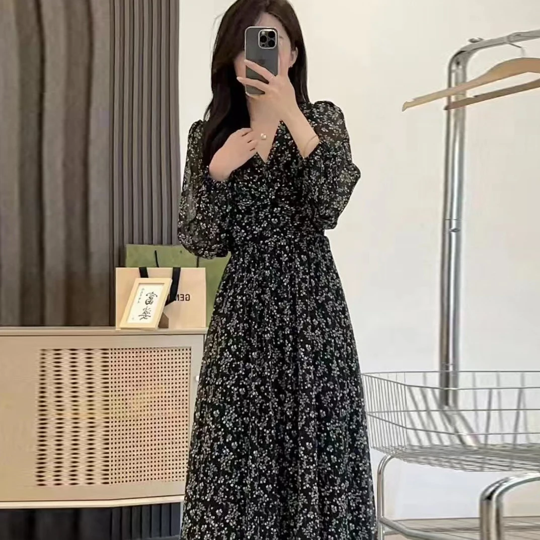 

Female V-Neck Waist Casual Dresses Black Vintage Pullover Floral Long Dresses 2023 Autumn New Women's Loose A-line Dresses