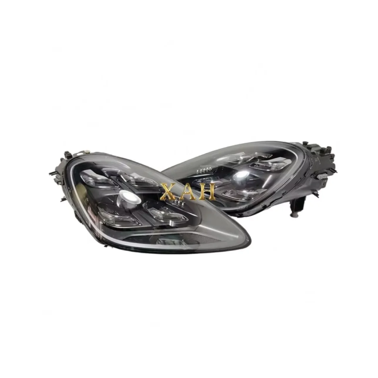 

High-end matrix automotive lighting system for Porsche Cayenne 2017 - 2023 models, 6000K color temperature headlamps compatible.