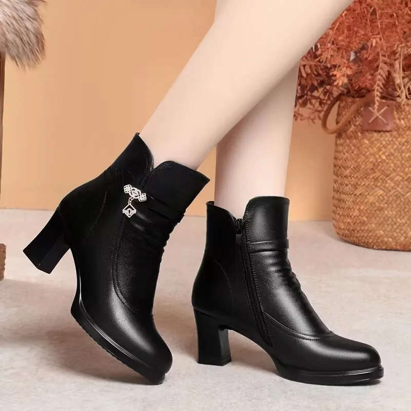 

Fashion Block Heels Fleece-lined Ankle Boots Winter Stylish Mother Shoes Women's Waterproof and Warm Pu Leather Short Boots