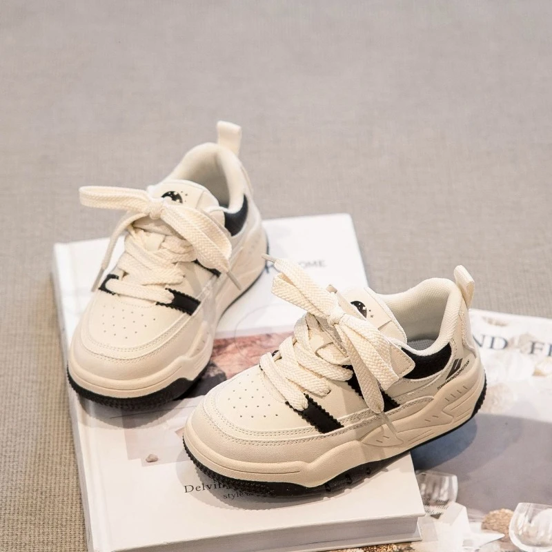 

Girls Boys Kids Sneakers Soft Sole Low Cut Casual Sports Shoes for Spring Autumn Lightweight Comfortable Walking Footwear