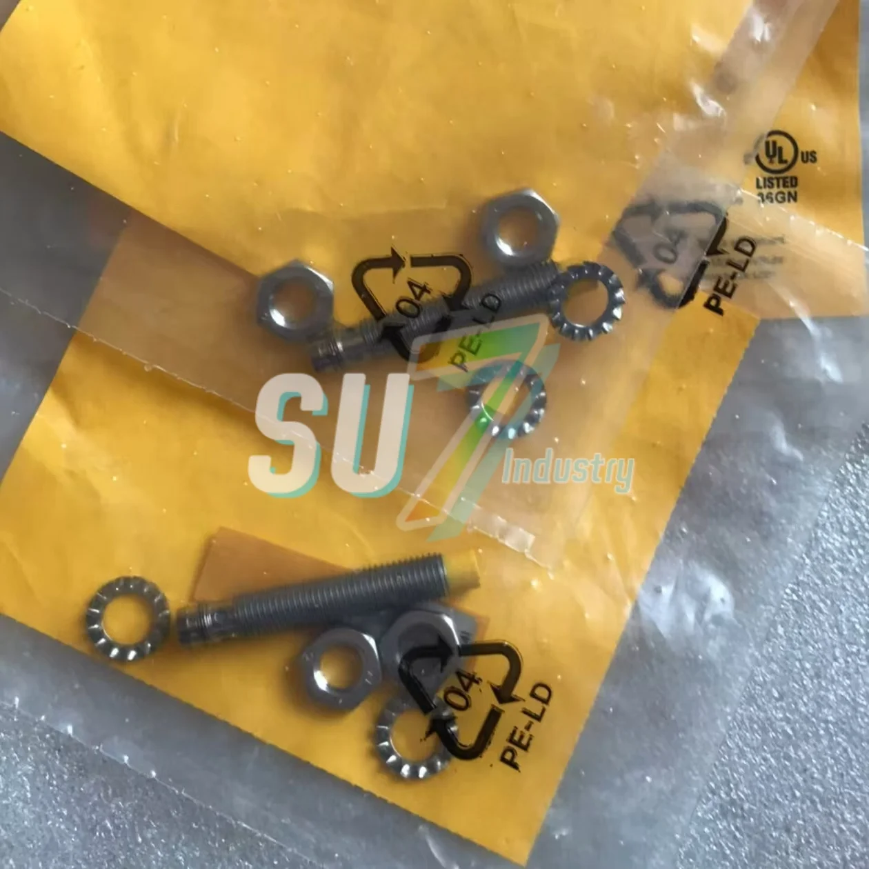 NI6U-EG08-AP6X-V1131 เซนเซอร์อุปนัย ใหม่ในโกดัง