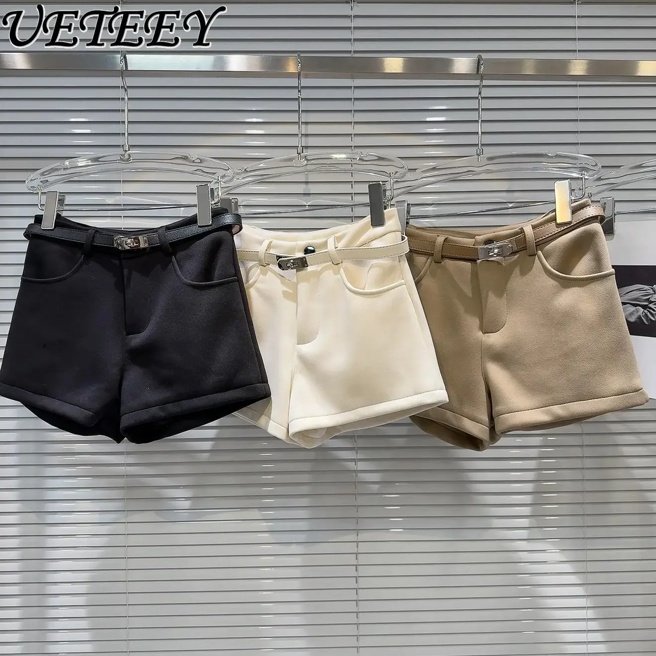 Autumn and Winter New Metal Buckle Belt High Waist Short Pants Solid Color Fashion Simple Three-point Suit Shorts for Women