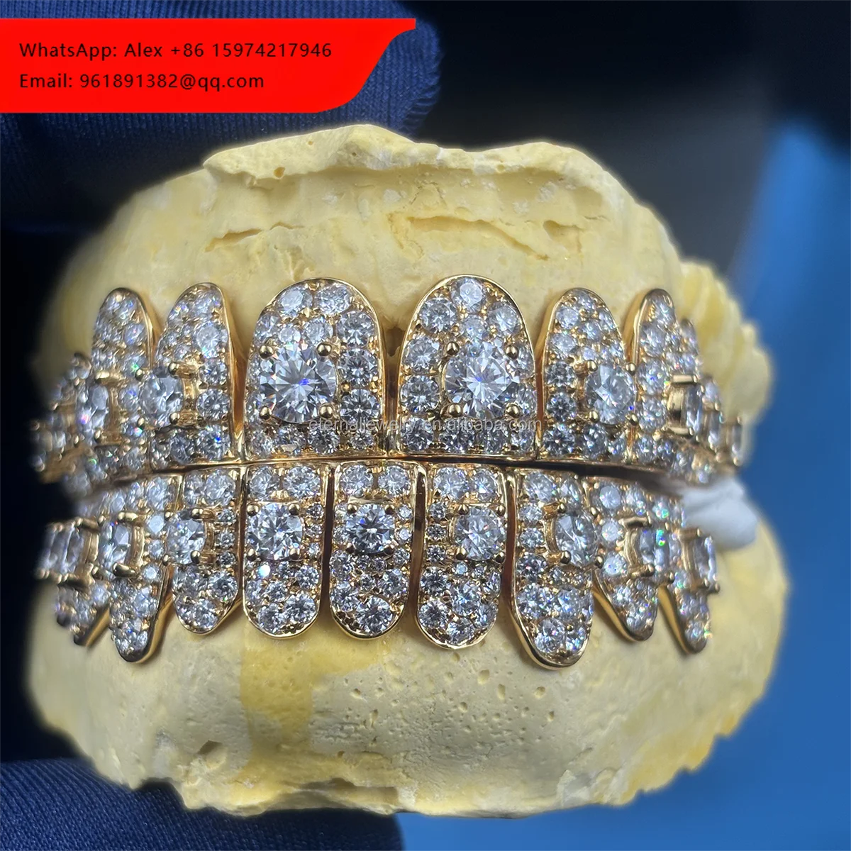 

Custom Top Bottom 8 10 12 S925 Silver VVS Big Moissanite Diamond Grillz 10K 14K 18K Solid Yellow Gold Straight Cut Teeth Grillz
