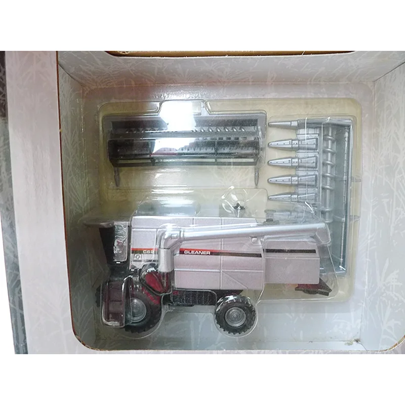 

ERTL Diecast 1:64 Scale AGCO Gleaner C62 Combine Alloy Agricultural Vehicle Model Static Display Collectibles Boy Gift Ornament