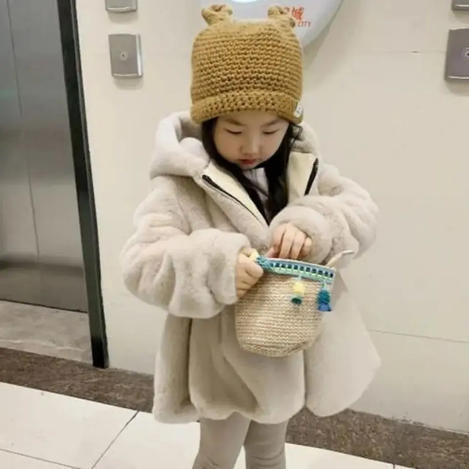 Girls\' Fur Coat Children Winter Children Fashionable Princess Rex Rabbit Fur Thickened Baby Overcoat