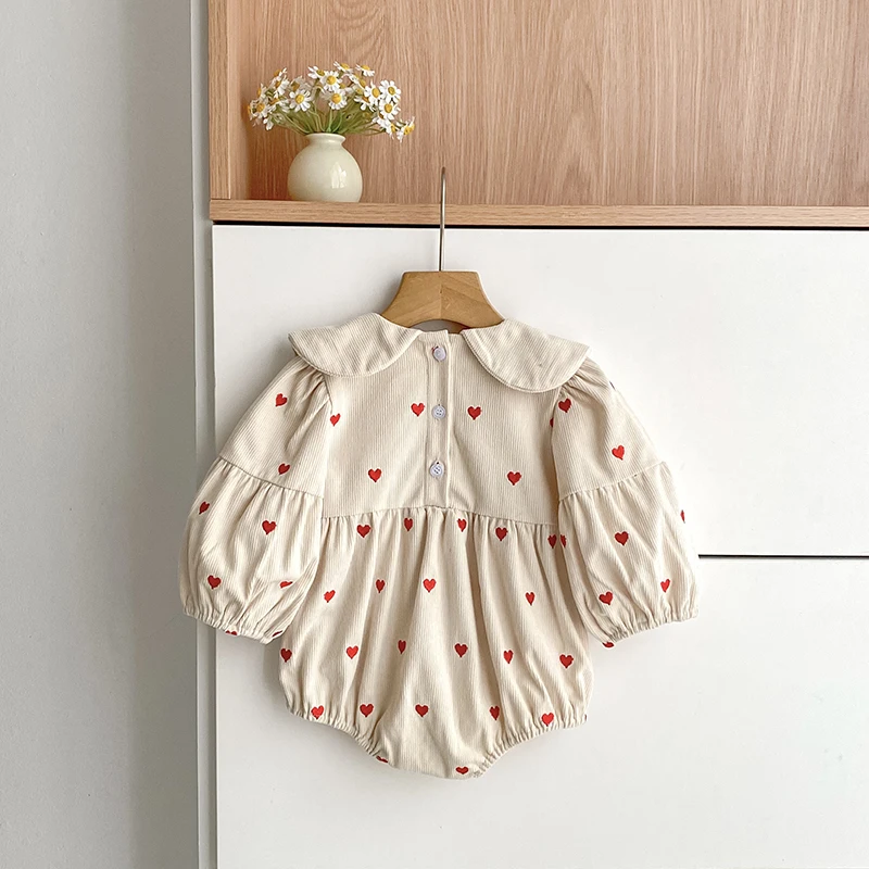 2026 Neuer Koreanischer Stil Baby Mädchen Cord-Bodysuit Rotes Herzmuster Langarm-Strampler Säuglings-Frühlings-Herbst-Kleidung 0-24M – Detail 1