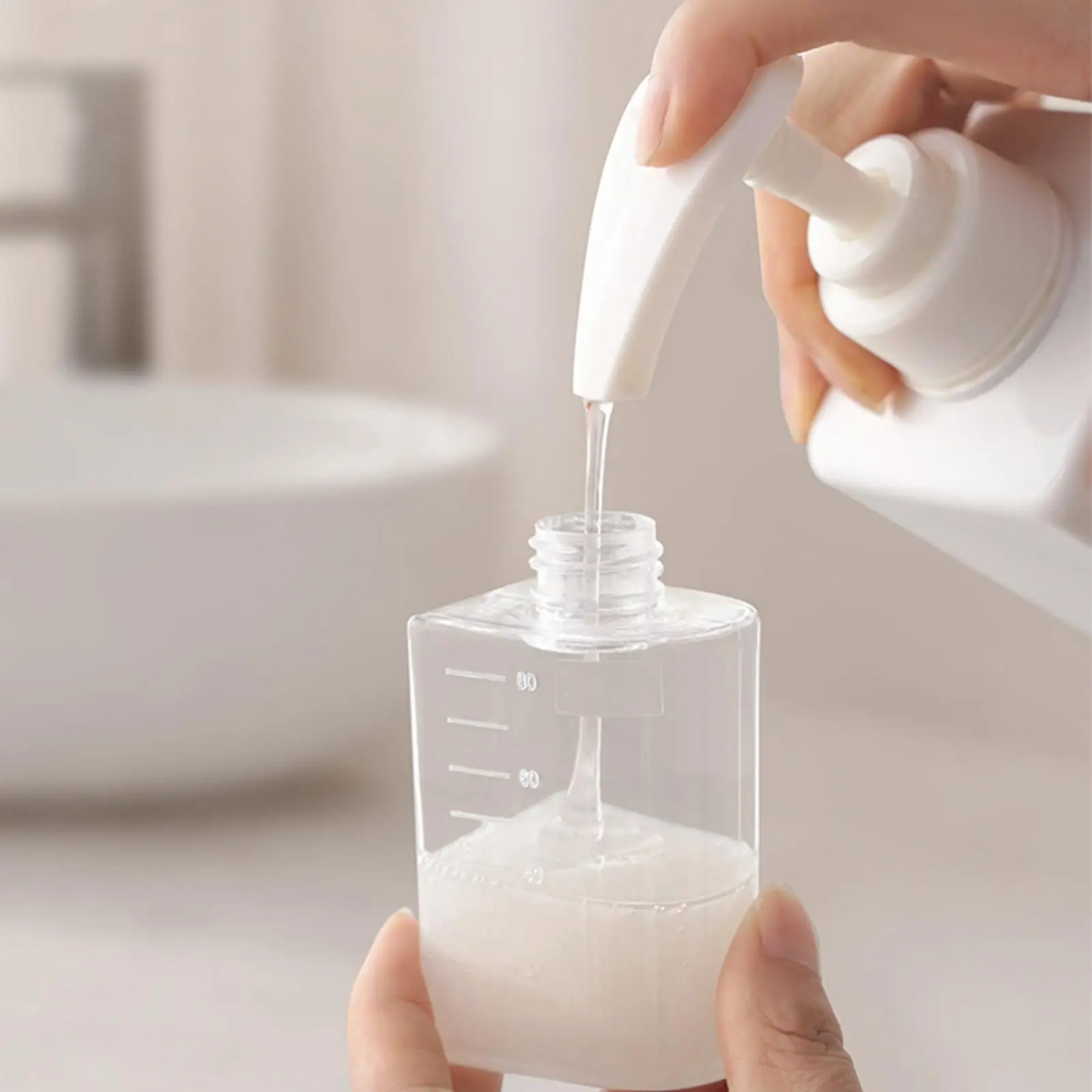 Travel Dispenser Bottle 4 Pieces Leak-proof Refillable Perfume Organizer With Scales And Labels Travel Toiletries Containers For