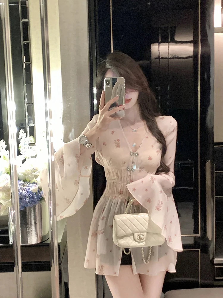 

Женская шифоновая блузка с цветочным принтом, приталенная, с длинным рукавом, V-образным вырезом, на пуговицах, в корейском стиле, для офиса, летняя