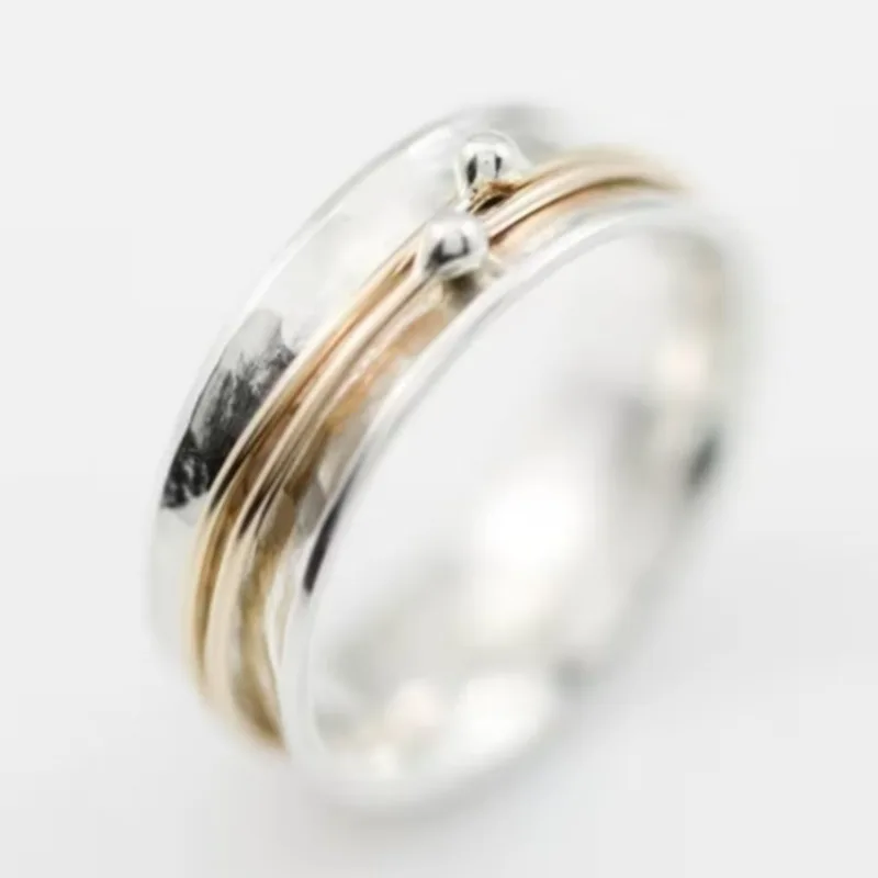 Minimalistischer Handgeschnitzter Breiter Damenring Zweifarbiges Metall Geometrisches Design Tägliches Tragen Party-Schmuck Jubiläumsgeschenk