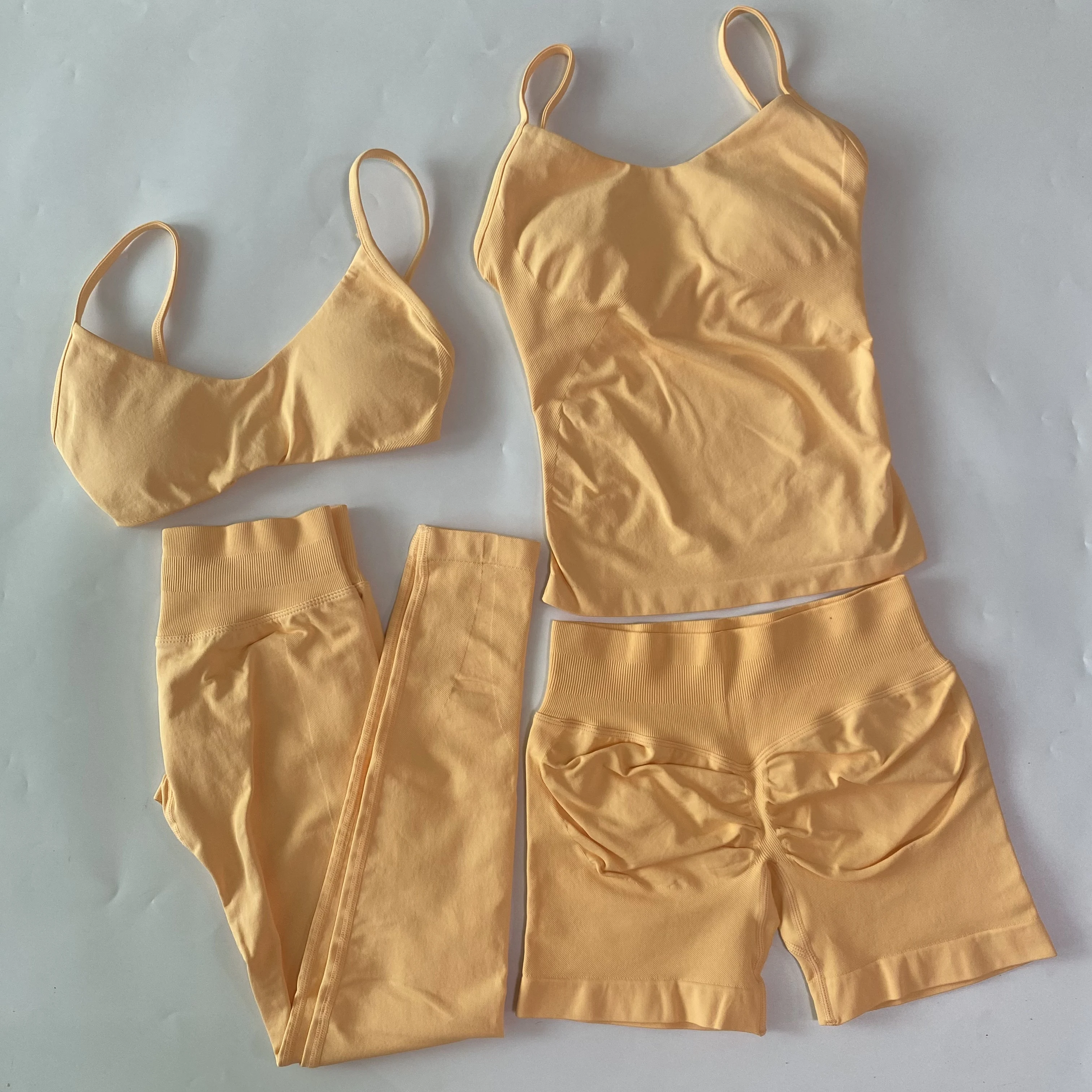 4-teiliges Workout-Set für Damen, Top mit Rundhalsausschnitt, Sport-BH, Fitness-Shorts mit hoher Taille, Yoga-Leggings, Gym-Set, Outfits, Sportbekleidung – Detail 13