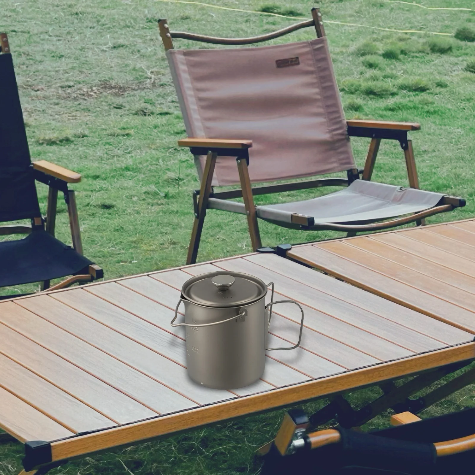 cafetiere-de-camping-legere-en-titane-avec-poignee-pliable-et-filtres-tresses