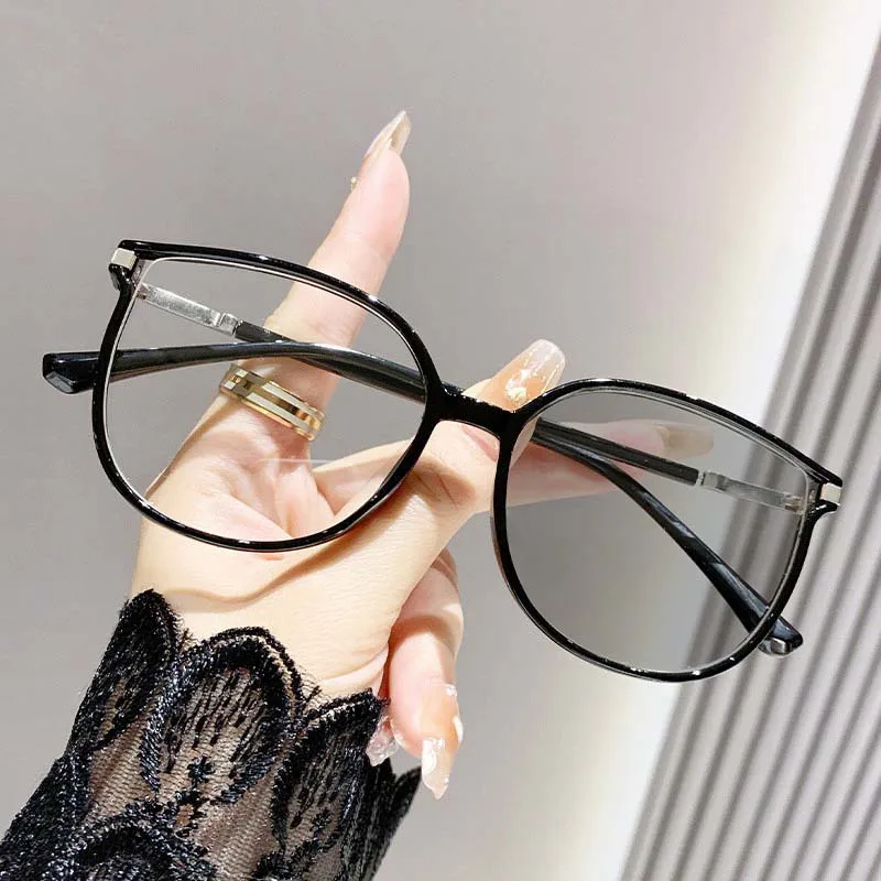 Photochrome Myopie-Brille mit funkelndem Rahmen für Damen, übergroße Outdoor-UV-Nahsichtbrille, modische Brille, Dioptrien bis -4,0