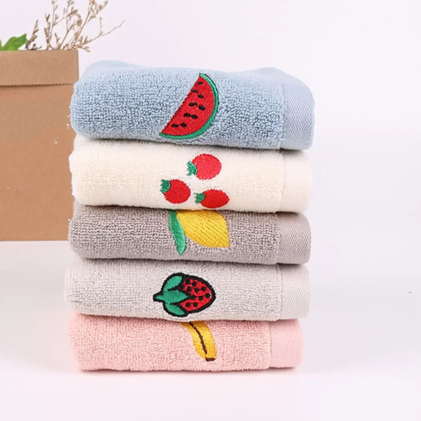 1 pezzo: asciugamano in puro cotone, asciugamano assorbente morbido e addensato per la casa con cartoni animati ricamati interamente in cotone - Colore casuale