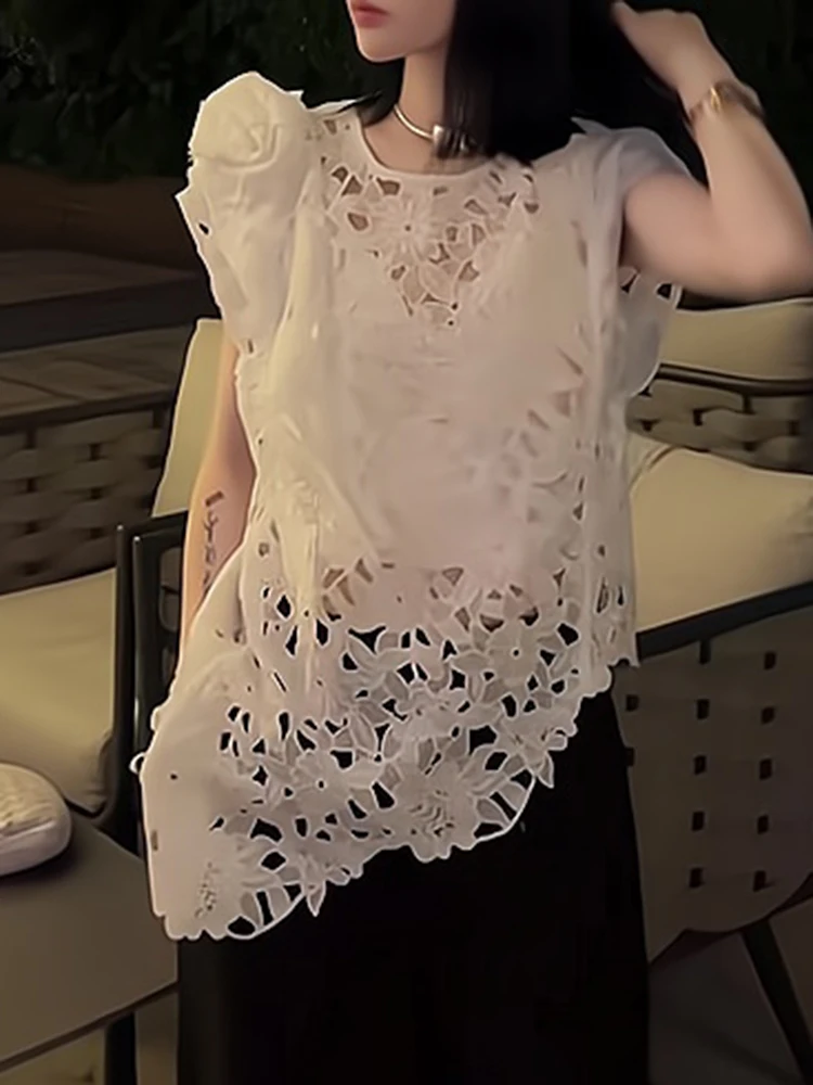 

Элегантный модный асимметричный топ с короткими рукавами и вырезами, женская летняя новая стильная белая рубашка в корейском стиле, свободный крой, повседневная одежда