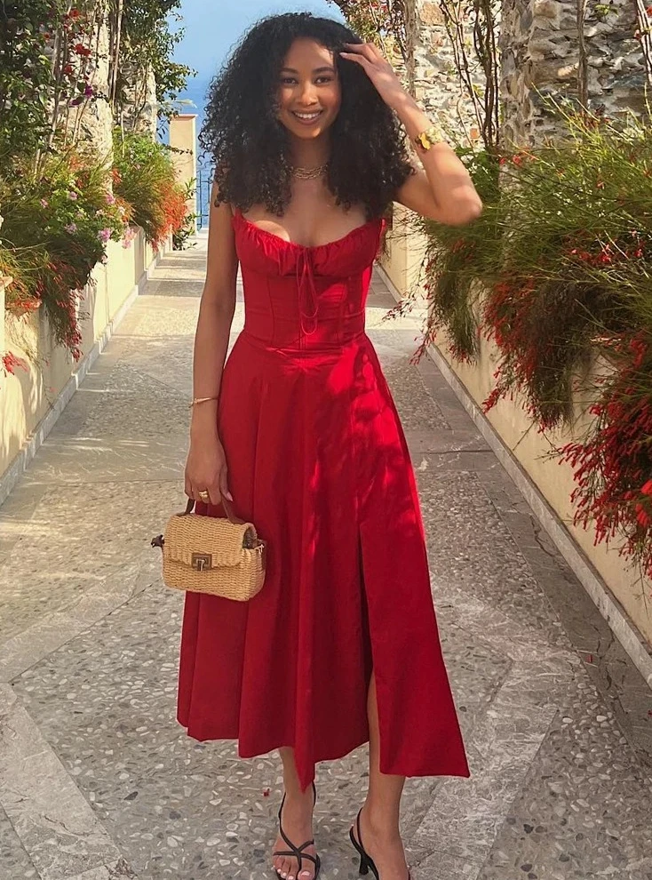 ชุดเดรสลายดอกไม้ฤดูร้อนสำหรับผู้หญิง ชุดเดรสวันหยุดหวานละมุน สง่างาม ชุดเดรสลำลองผ่าข้างสีฟ้าผูกเชือก