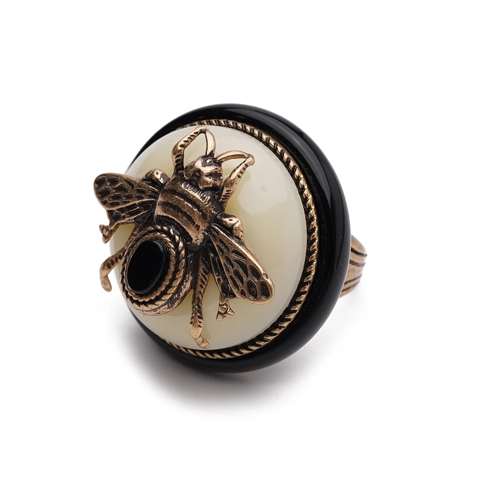 Amorita Boutique Vintage white Natural Agate Bee New Design Party Ring