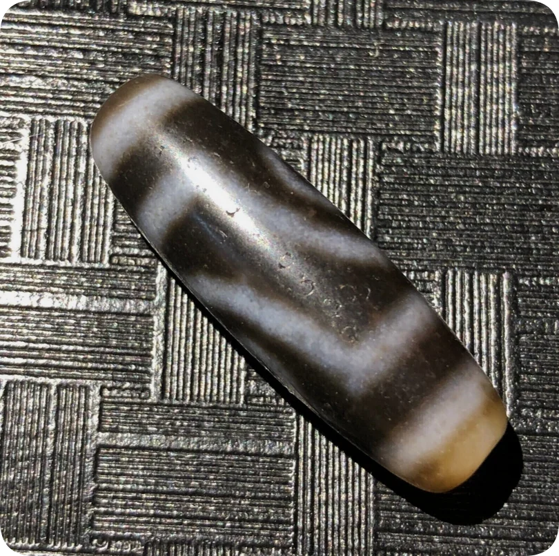 Magic Power Tibetan Old Agate 2Eye Totem dZi Bead 12*36mm C1928