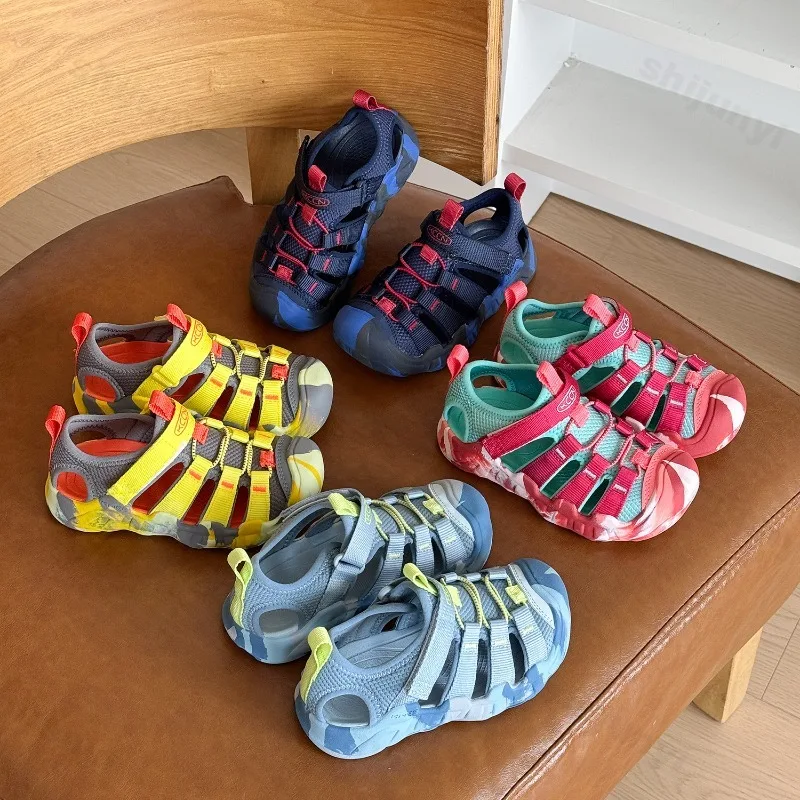 

Children's Hollow Outdoor Beach Shoes 2025 Summer New Mesh Breathable Fashion Trend Sandals Non Slip Comfortable Hiking Sneakers